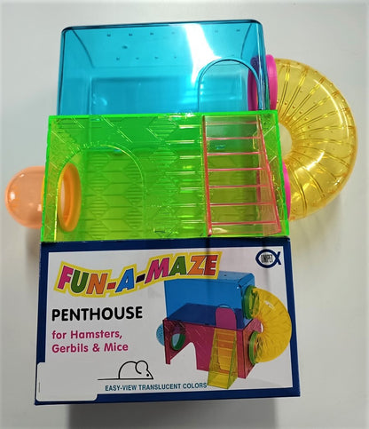 PLASTIC HAMSTER HOUSE