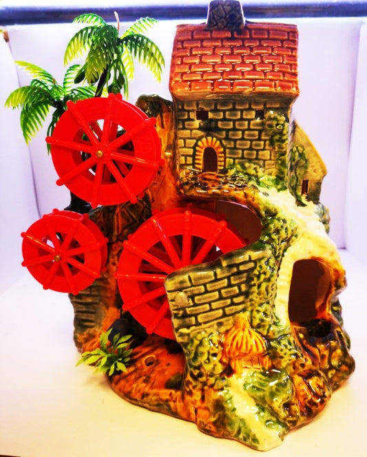 DECOR CERAMIC HOUSE WITH 3 MILLS  AND PALM TREE
